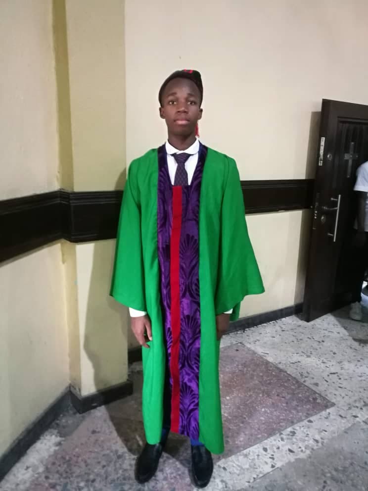 Graduation gown (Purple - Small)